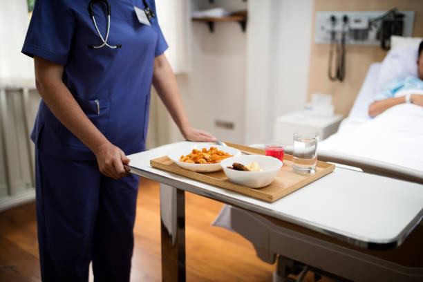 Bandeja de alimentación hospitalaria